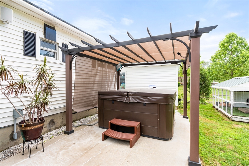 520 South Main Street Orange, MA 01364 - Photo 24 of 35