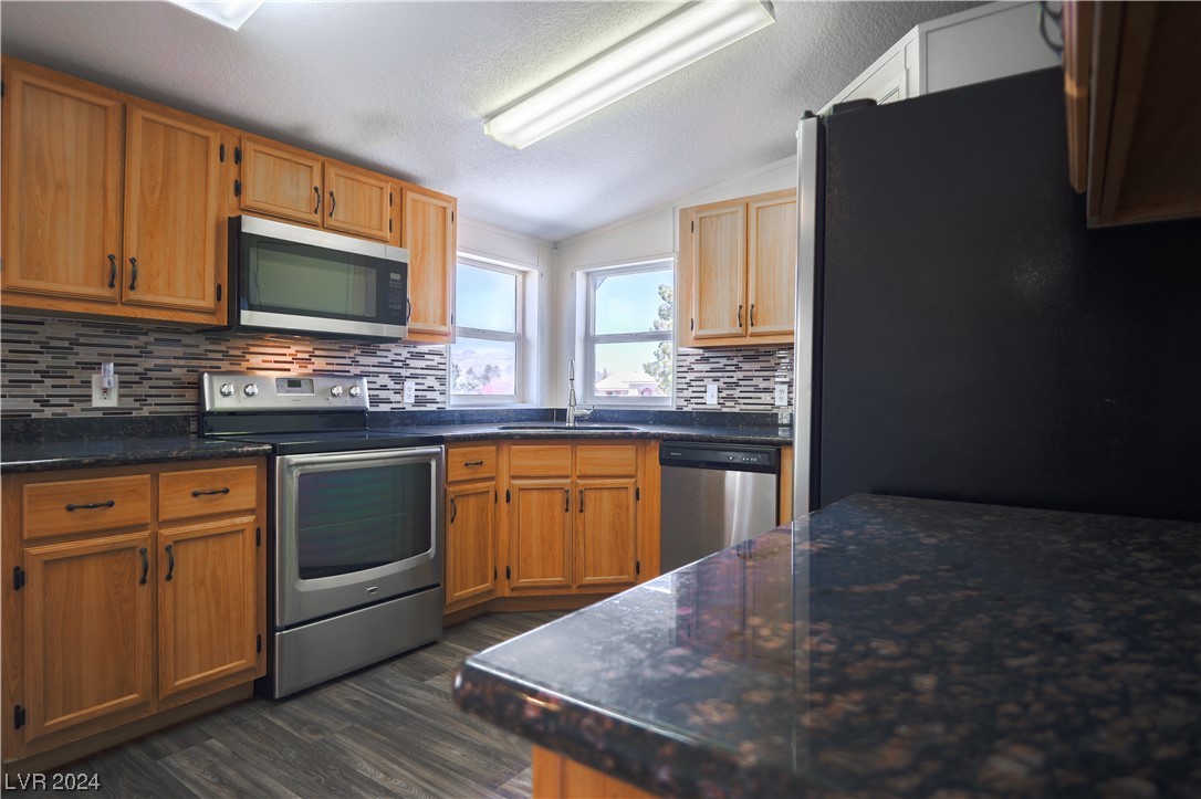 691 East Simkins Road Pahrump, NV 89060 - Photo 5 of 22 Gallery Image 5