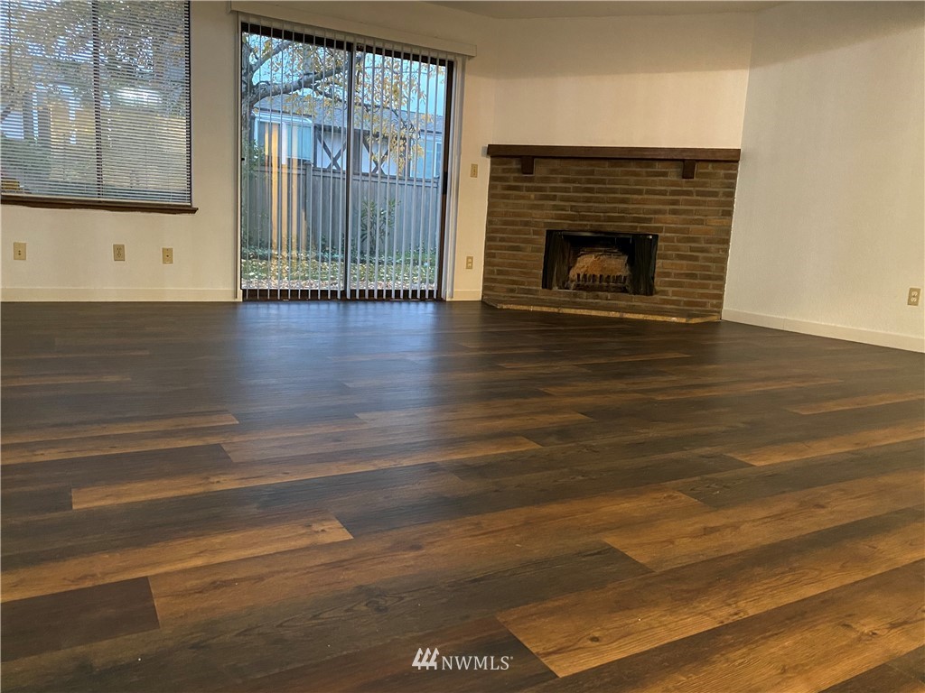 303 Southwest 112th Street, Unit D412 Seattle, WA 98146 - Photo 14 of 15