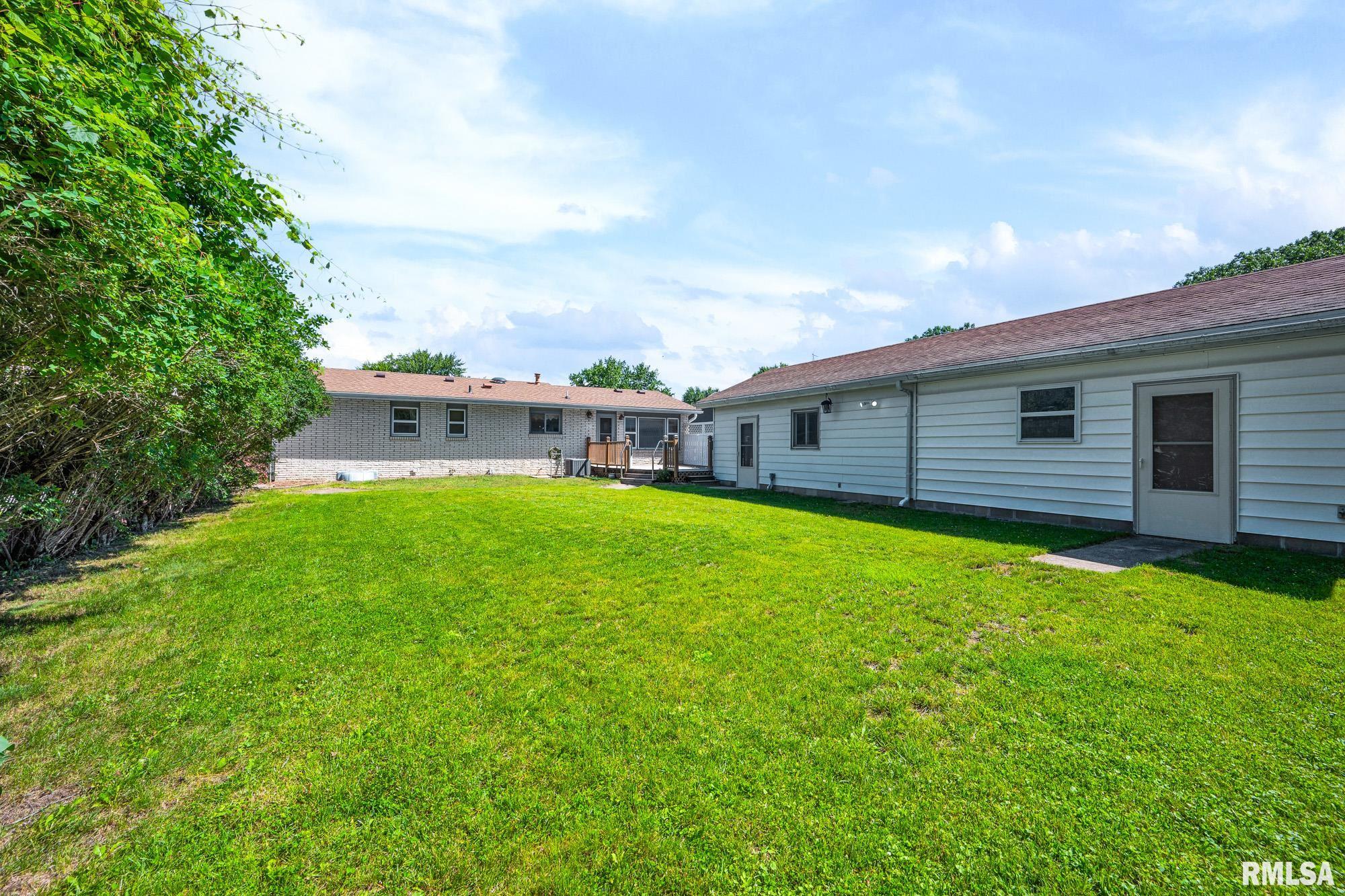 2008 Lighter Street Pekin, IL 61554 - Photo 25 of 27