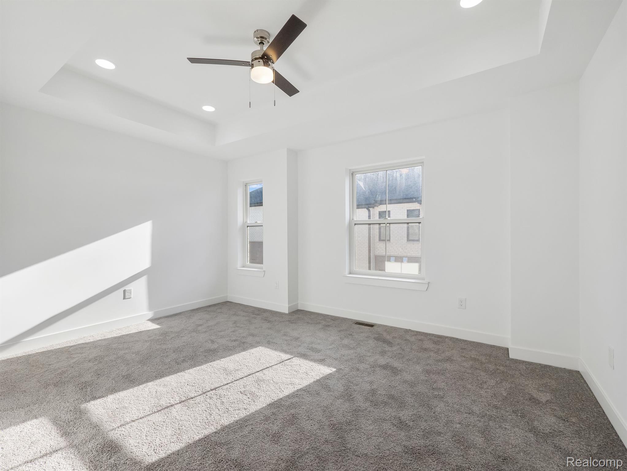 2886 Summers Place Troy, MI 48084 - Photo 19 of 34