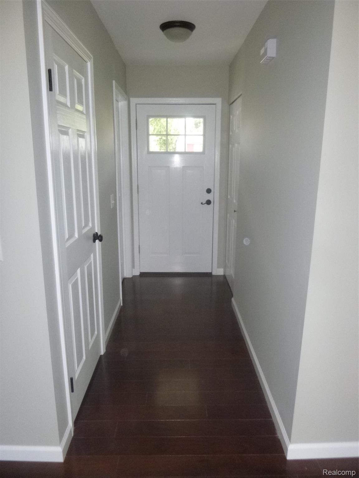 1814 Henbert Road West Bloomfield, MI 48324 - Photo 5 of 24 P1260089_52616.JPG