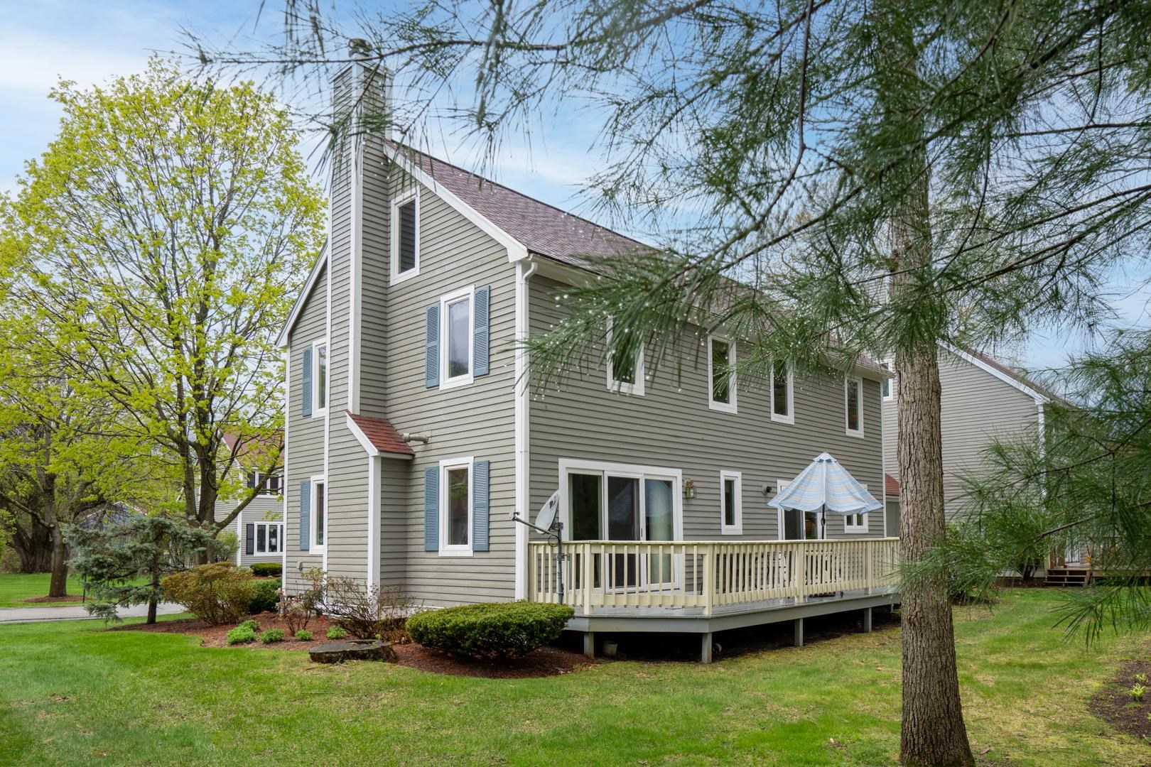 11 Quaker Road, Unit 81 Nashua, NH 03063 - Photo 3 of 31