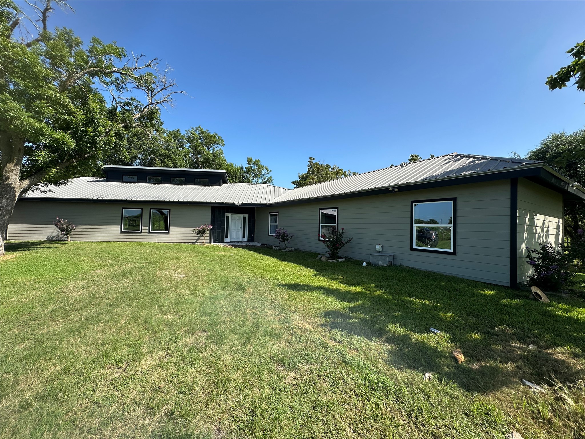 40344 Harpers Church Road Hempstead, TX 77445 - Photo 2 of 46 close-up view of the front of the house.