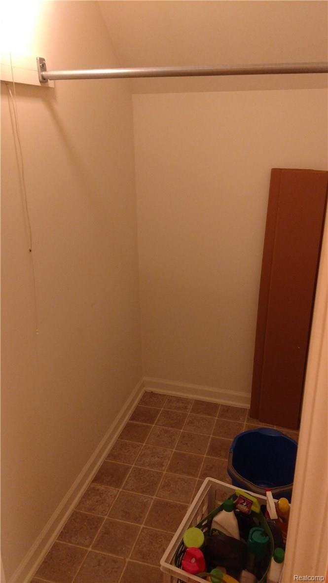 11680 Farmington Road Livonia, MI 48150 - Photo 7 of 19 IMG_20170626_073358751.jpg