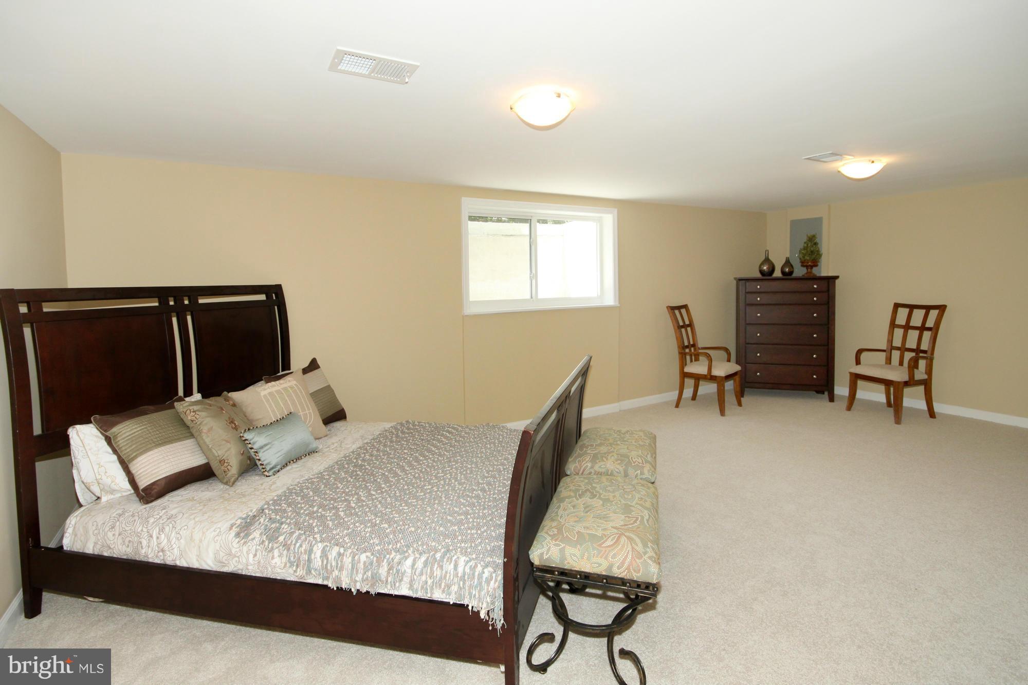 6422 Overhill Road Falls Church, VA 22042 - Photo 19 of 30 Bedroom (Master)