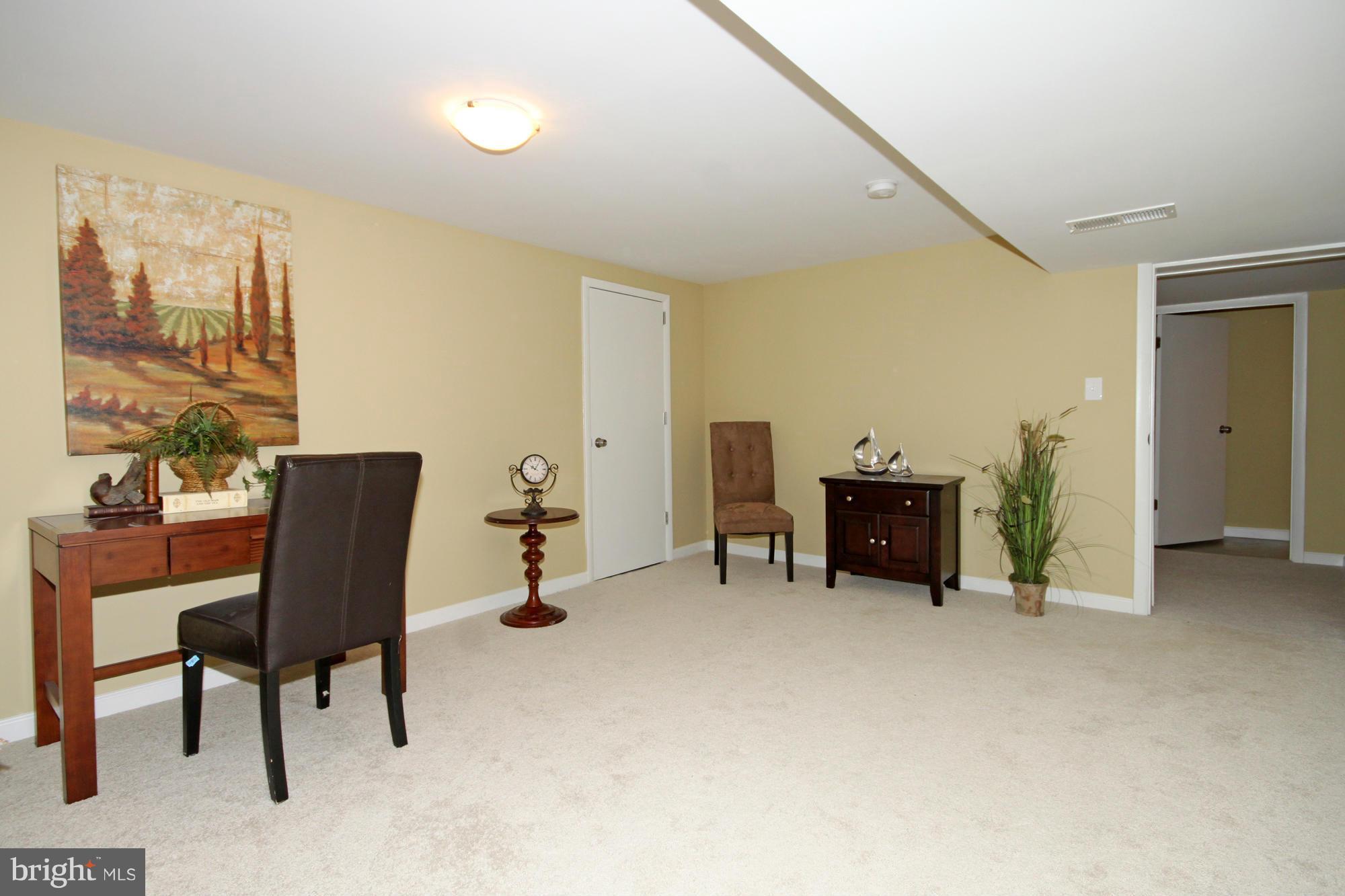 6422 Overhill Road Falls Church, VA 22042 - Photo 24 of 30 Family Room