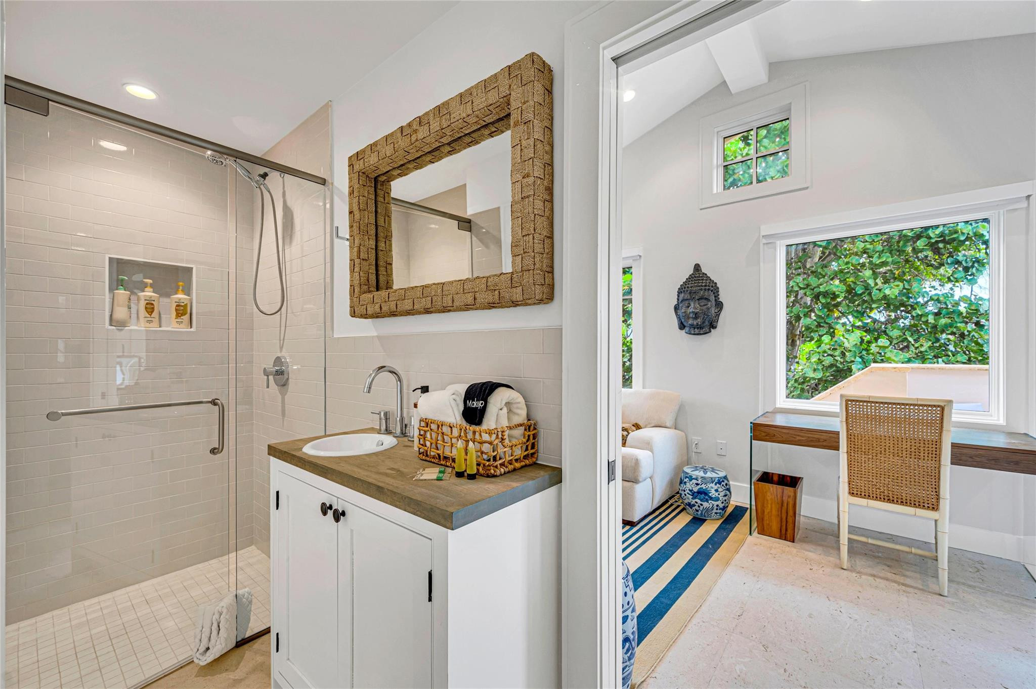 431 North Victoria Park Road Fort Lauderdale, FL 33301 - Photo 29 of 66 Apartment bath