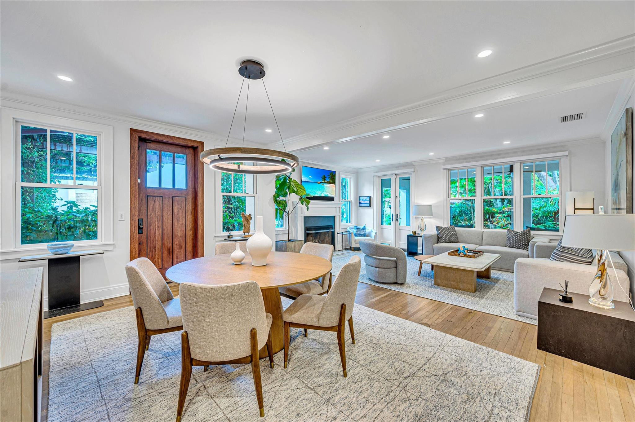 431 North Victoria Park Road Fort Lauderdale, FL 33301 - Photo 4 of 66 Main living and dining