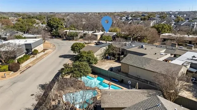 a picture of city view