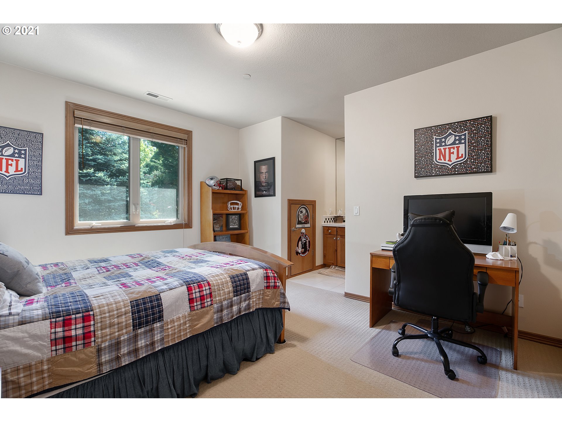 14088 Goodall Road Lake Oswego, OR 97034 - Photo 18 of 30 Gallery Image 18