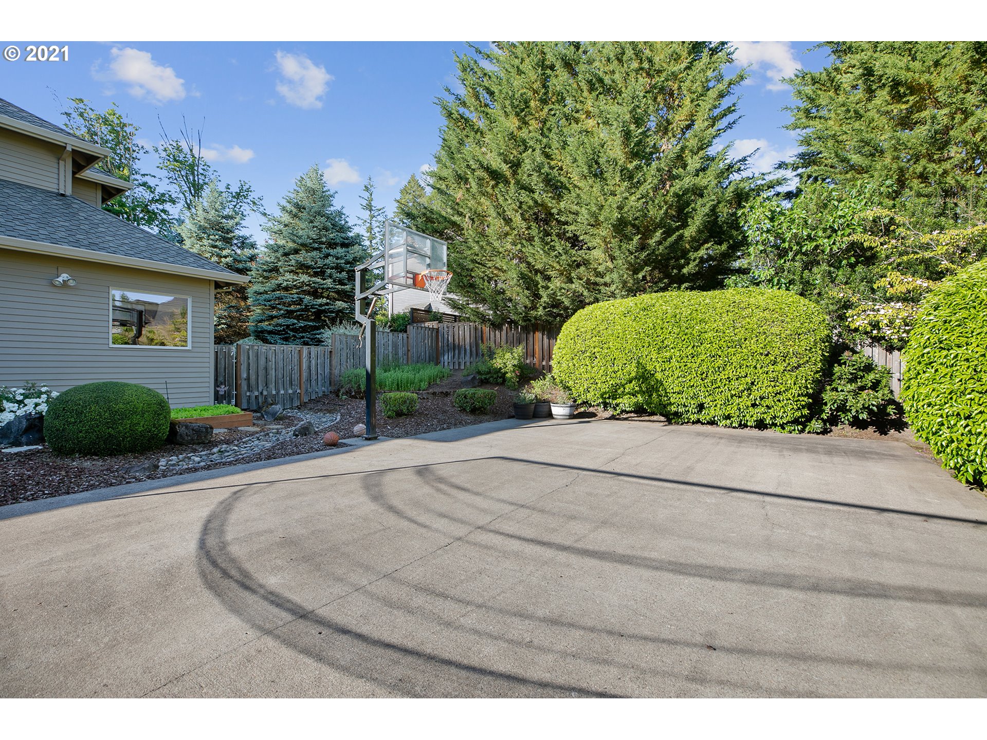 14088 Goodall Road Lake Oswego, OR 97034 - Photo 23 of 30 Gallery Image 23