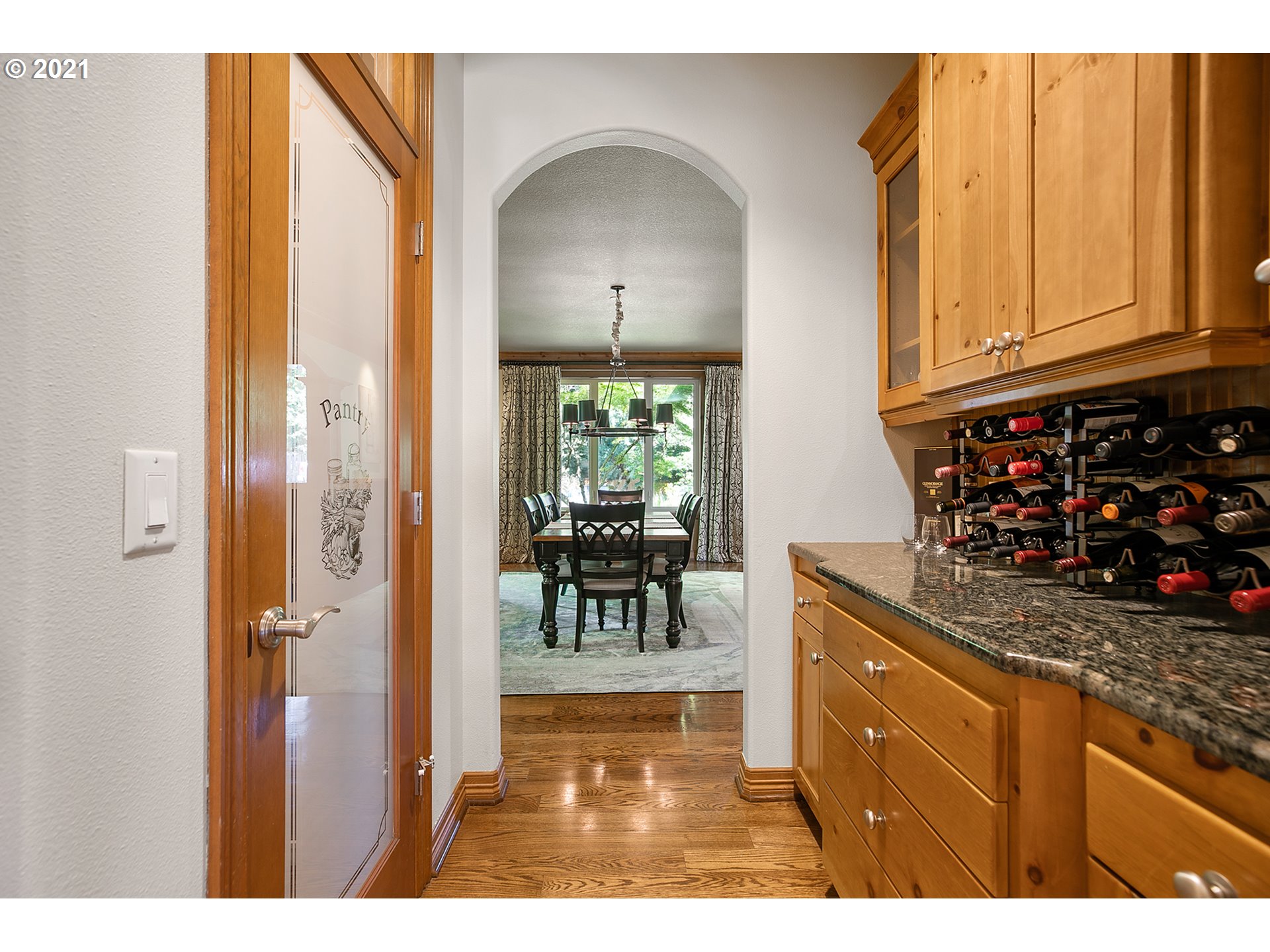 14088 Goodall Road Lake Oswego, OR 97034 - Photo 5 of 30 Gallery Image 5