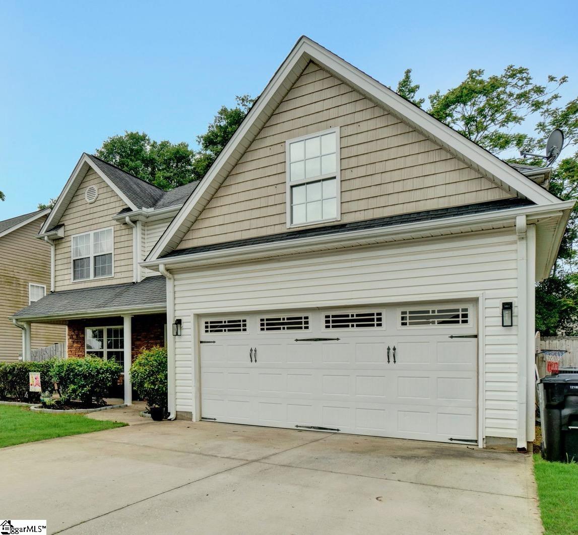 102 Falling Spring Court Simpsonville, SC 29681 - Photo 1 of 15 Gallery Image 1