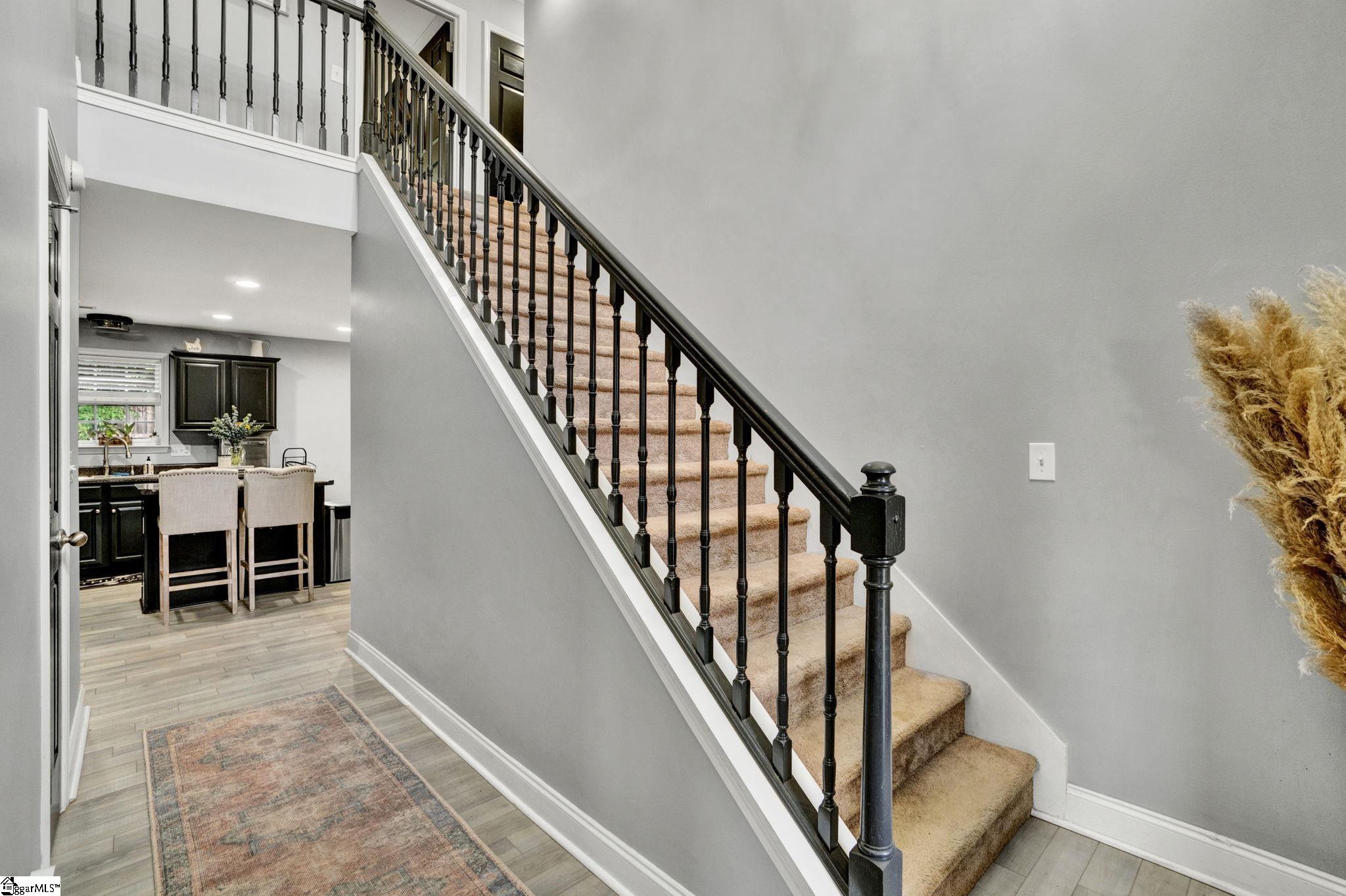 102 Falling Spring Court Simpsonville, SC 29681 - Photo 3 of 15 Gallery Image 3