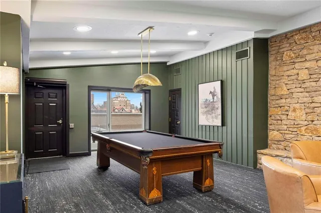 $214,500 | 4545 Wornall Road, Unit 1200, Kansas City, MO 64111