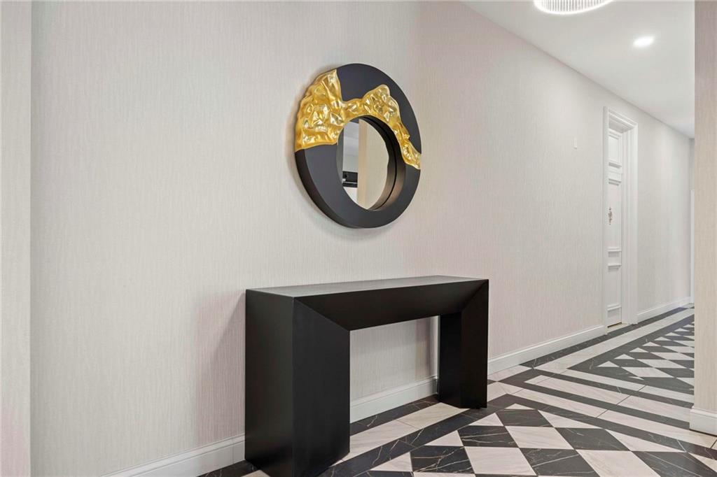 4545 Wornall Road, Unit 1200 Kansas City, MO 64111 - Photo 21 of 36