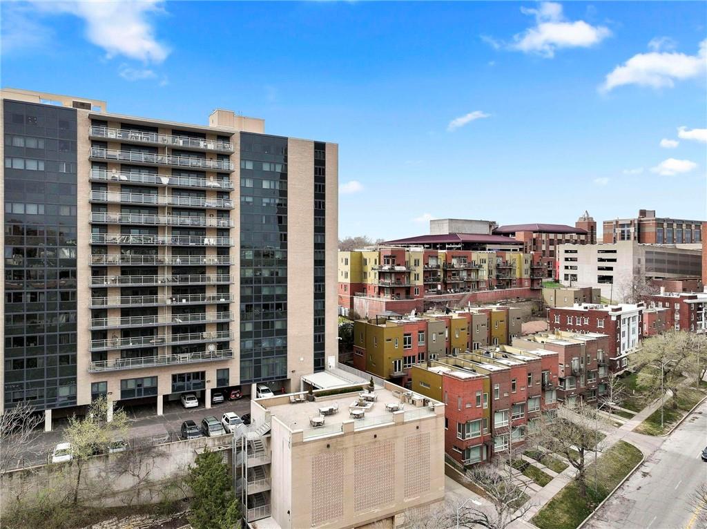 4545 Wornall Road, Unit 1200 Kansas City, MO 64111 - Photo 33 of 36