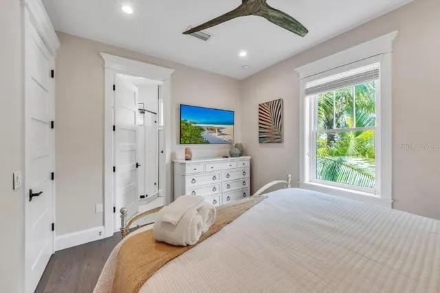 a view of a living room