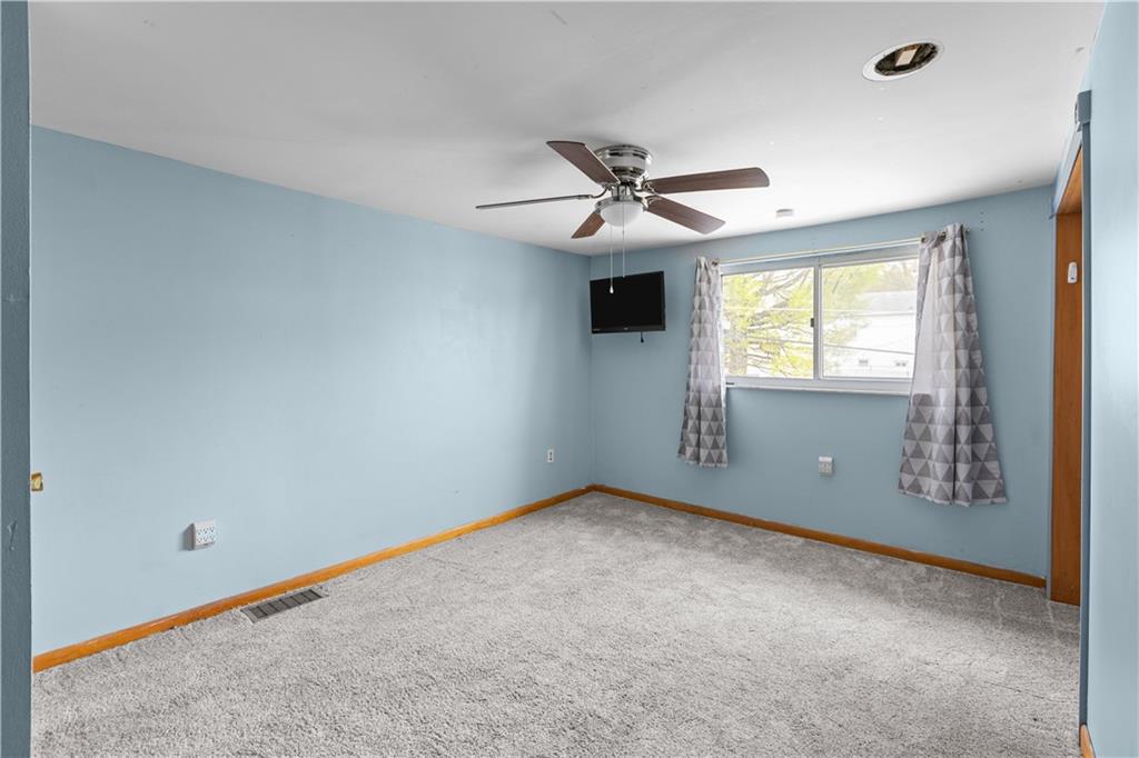 910 Walnut Street Springdale, PA 15144 - Photo 14 of 34 Gallery Image 14