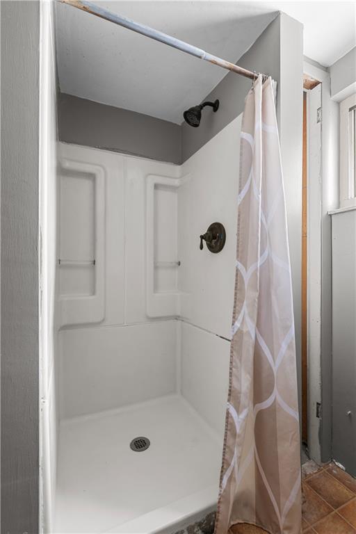 910 Walnut Street Springdale, PA 15144 - Photo 17 of 34 Gallery Image 17