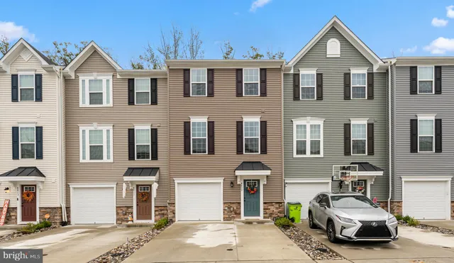 $419,900 | 8809 Stevenson Lane, Spotsylvania, VA 22553