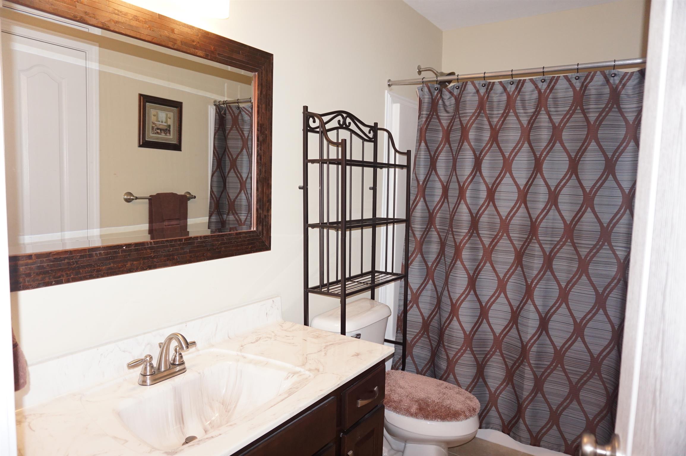 1336 Sun Valley Road Clarksville, TN 37040 - Photo 21 of 29 Gallery Image 21