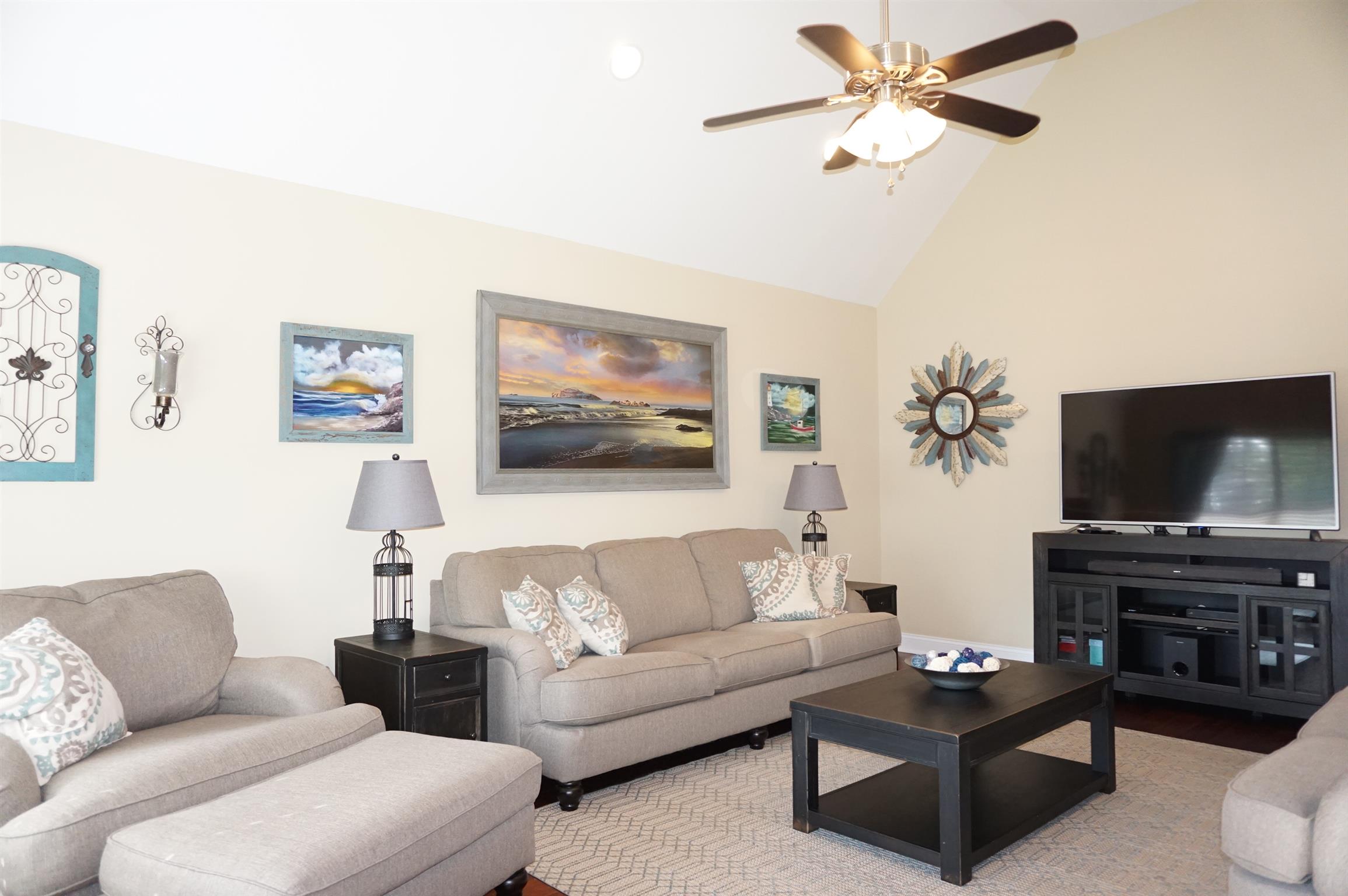 1336 Sun Valley Road Clarksville, TN 37040 - Photo 4 of 29 Gallery Image 4