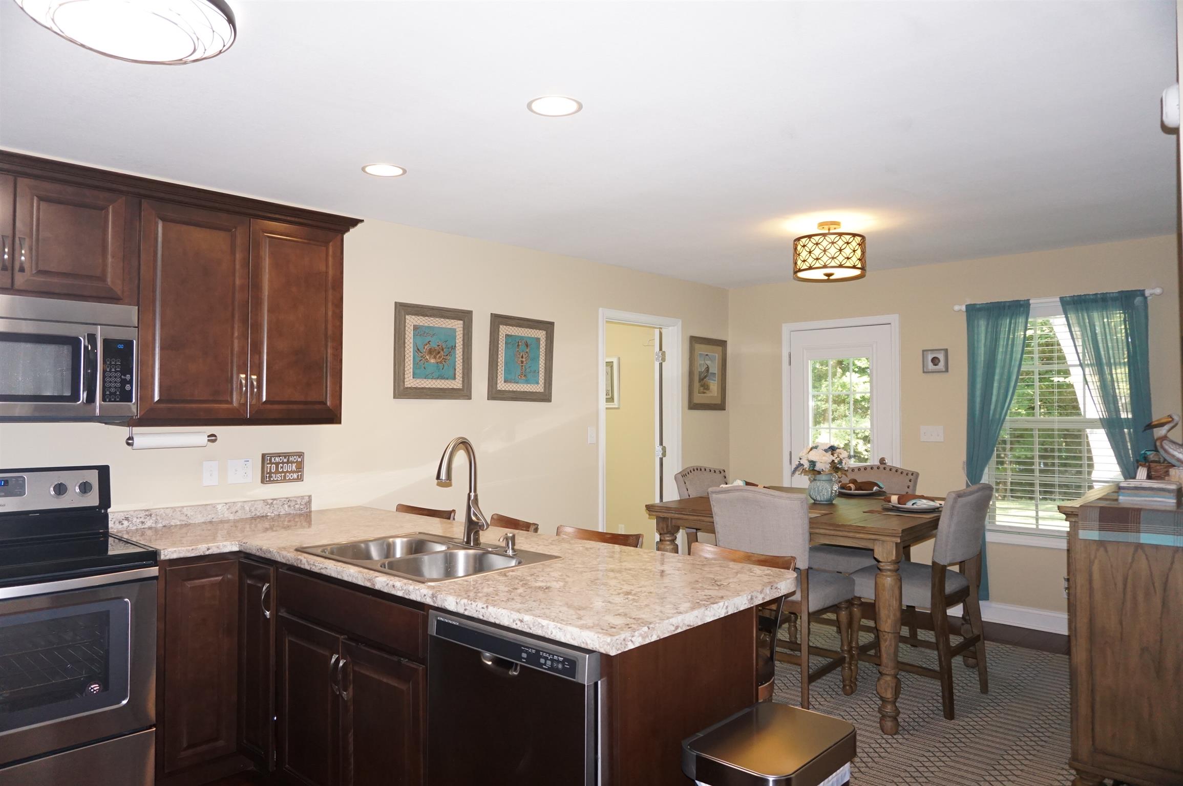 1336 Sun Valley Road Clarksville, TN 37040 - Photo 6 of 29 Gallery Image 6