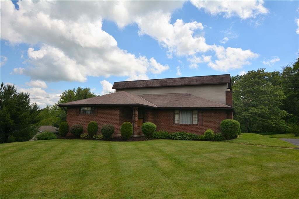 153 Buss Road Aliquippa, PA 15001 - Photo 2 of 19 Gallery Image 2