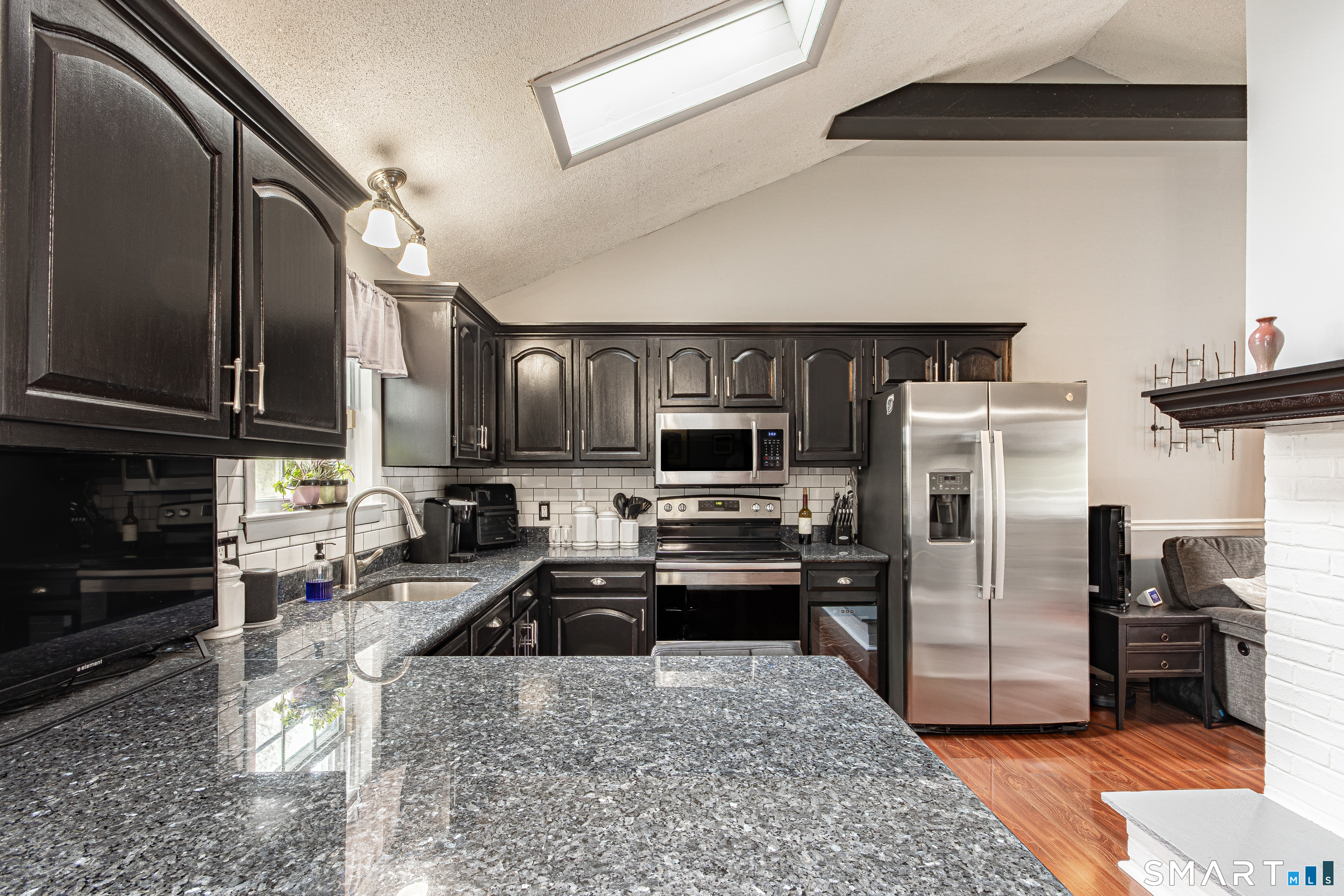 95 Clinton Hill Road Wolcott, CT 06716 - Photo 17 of 30