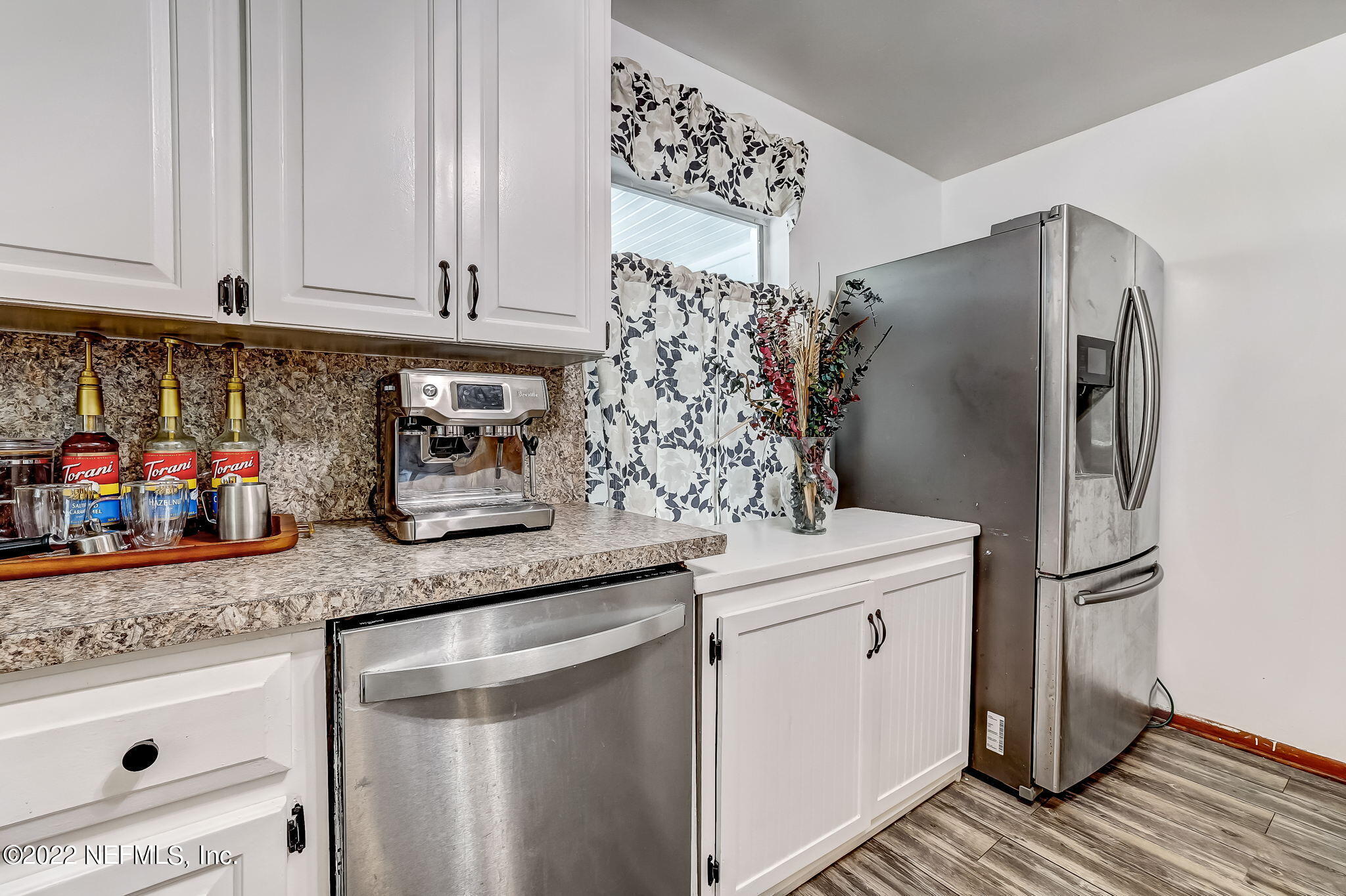 1125 Fountain Road Jacksonville, FL 32205 - Photo 24 of 47 24-web-or-mls-24_LR_1125_Fountain_Rd_All
