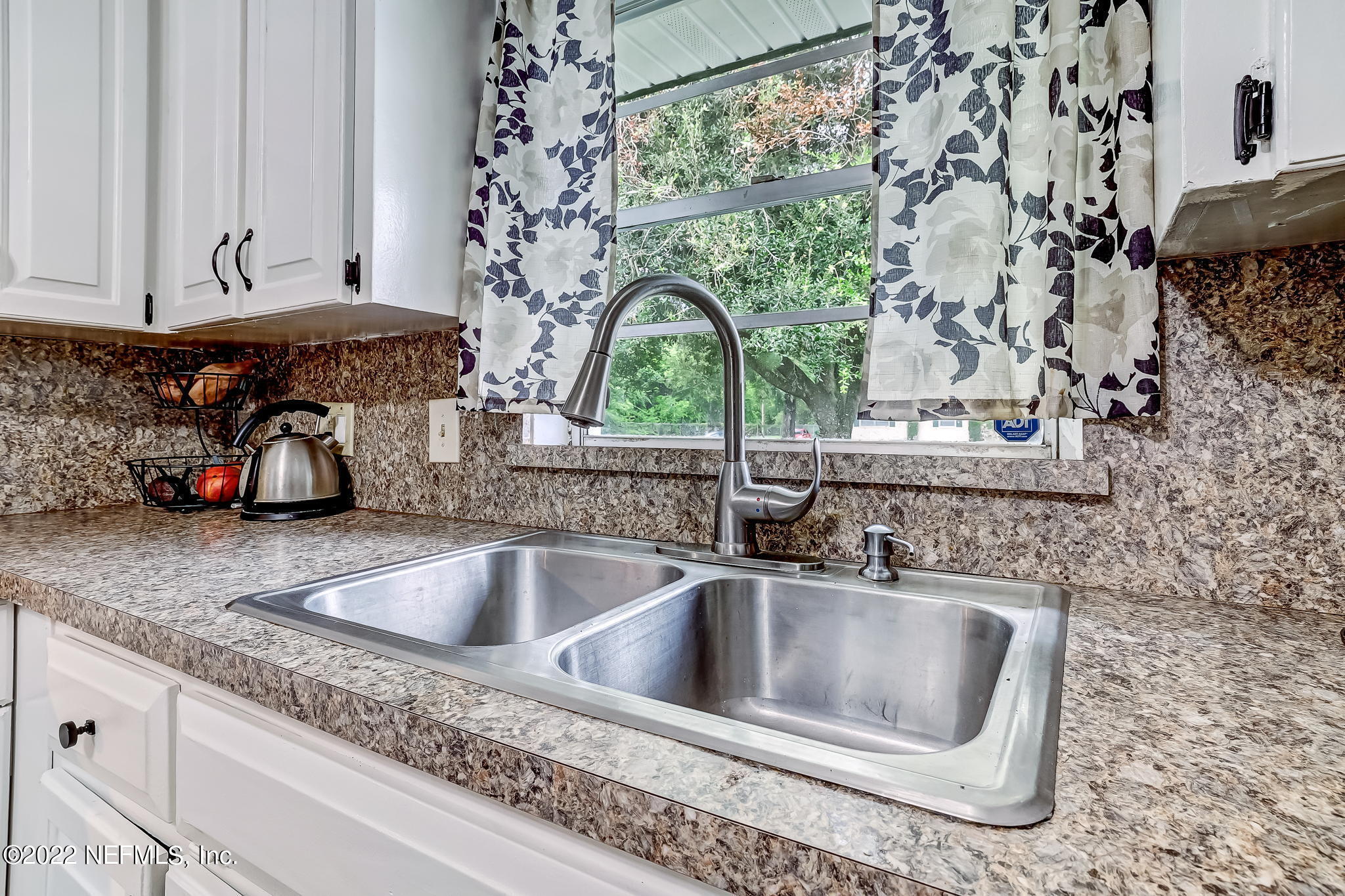 1125 Fountain Road Jacksonville, FL 32205 - Photo 25 of 47 25-web-or-mls-25_LR_1125_Fountain_Rd_All