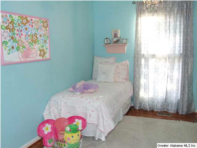 2412 Dolly Ridge Road Birmingham, AL 35243 - Photo 14 of 30