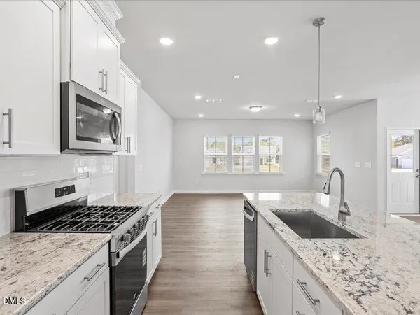 $2,300 | 365 Broomside Avenue, Raleigh, NC 27603