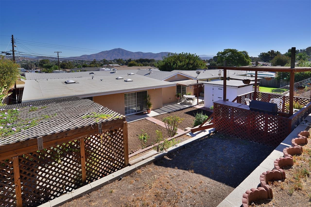 618 Carlsbad Street Spring Valley, CA 91977 - Photo 17 of 18 Gallery Image 17