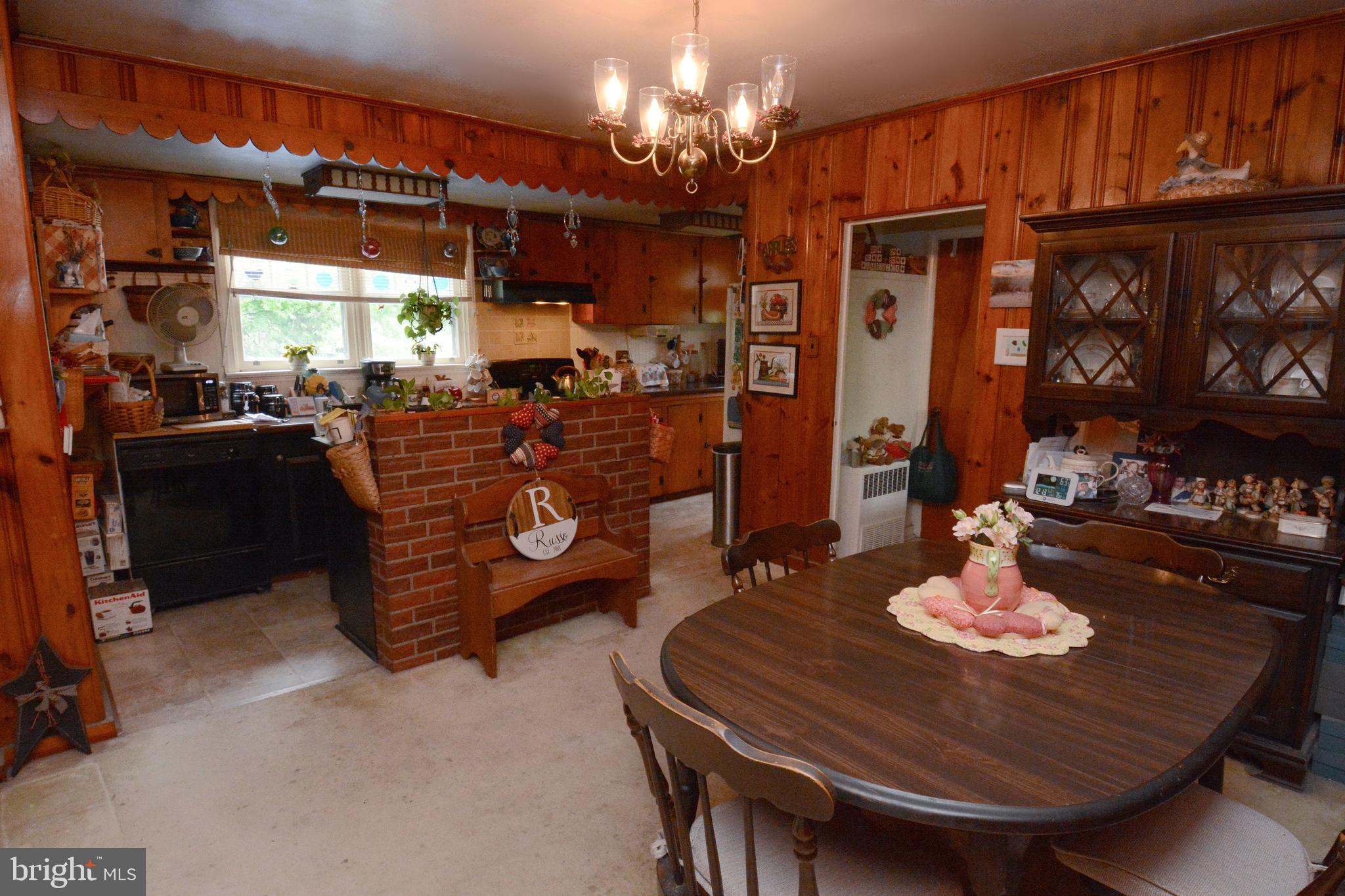 419 Continental Road Hatboro, PA 19040 - Photo 19 of 50 Eat-in kitchen
