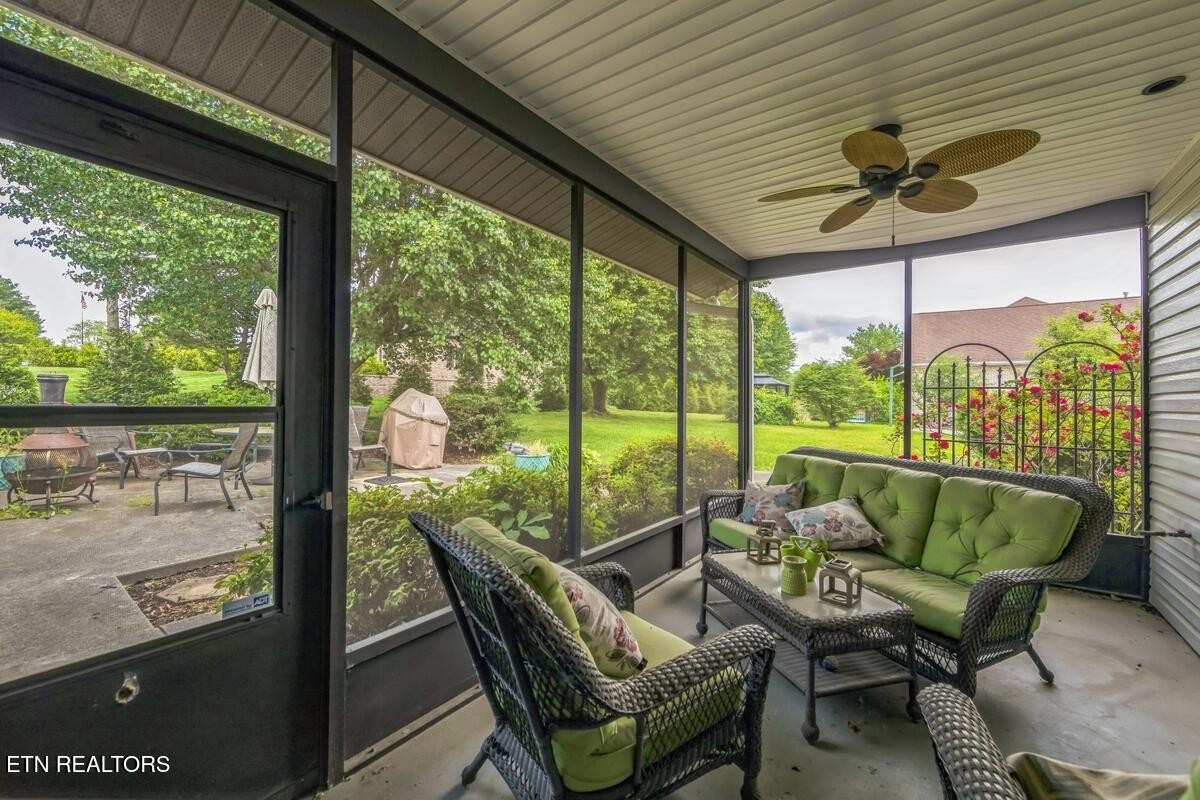 853 Fall Lea Sevierville, TN 37862 - Photo 8 of 30 Gallery Image 8