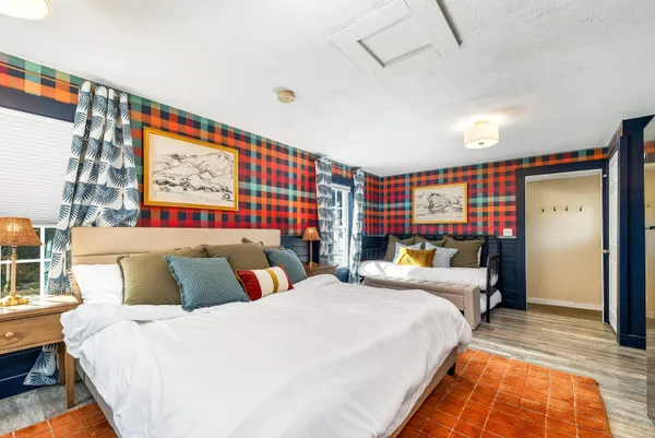 $975,000 | 970 Kearsarge Road, Conway, NH 03860