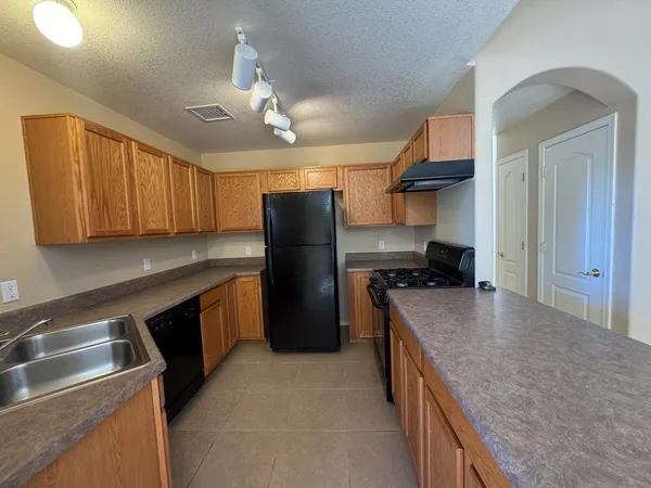$1,450 | 1113 San Jacinto Drive, Sierra Vista, AZ 85635