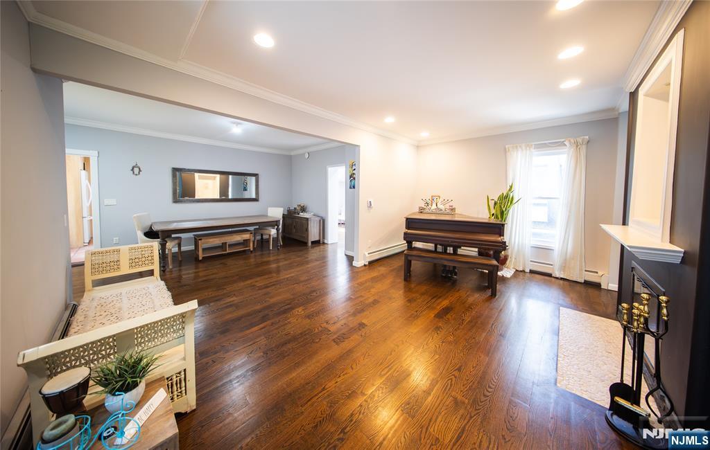 21 Meadow Street Demarest, NJ 07627 - Photo 3 of 26