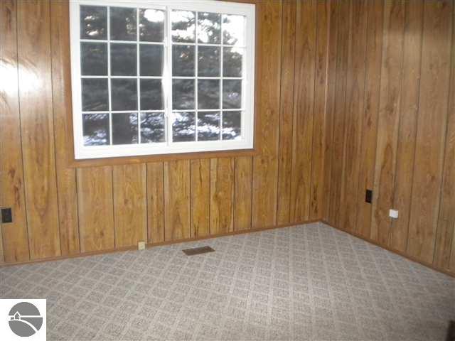 5089 Garfield Road Kingsley, MI 49649 - Photo 15 of 25 1724021-14.JPG