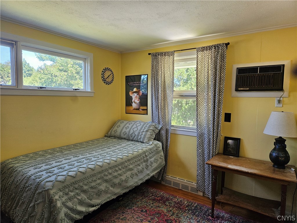 211 Stonehedge Road Camillus, NY 13031 - Photo 10 of 20 One of the two 1st floor bedrooms