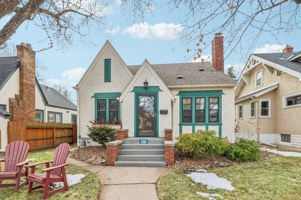 $575,000 | 529 South Saratoga Street, St. Paul, MN 55116