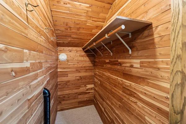 $575,000 | 529 South Saratoga Street, St. Paul, MN 55116