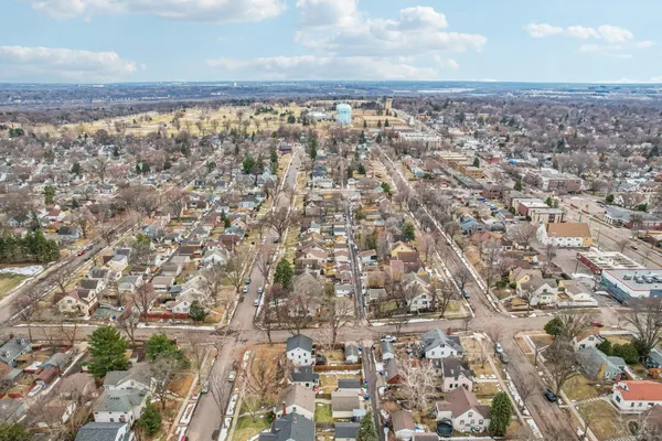 $575,000 | 529 South Saratoga Street, St. Paul, MN 55116