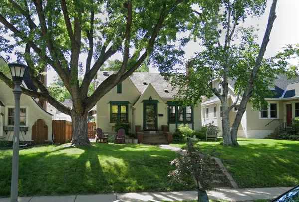 $575,000 | 529 South Saratoga Street, St. Paul, MN 55116