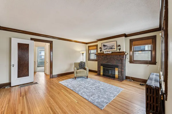 $575,000 | 529 South Saratoga Street, St. Paul, MN 55116