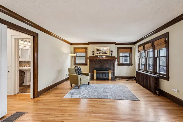 $575,000 | 529 South Saratoga Street, St. Paul, MN 55116