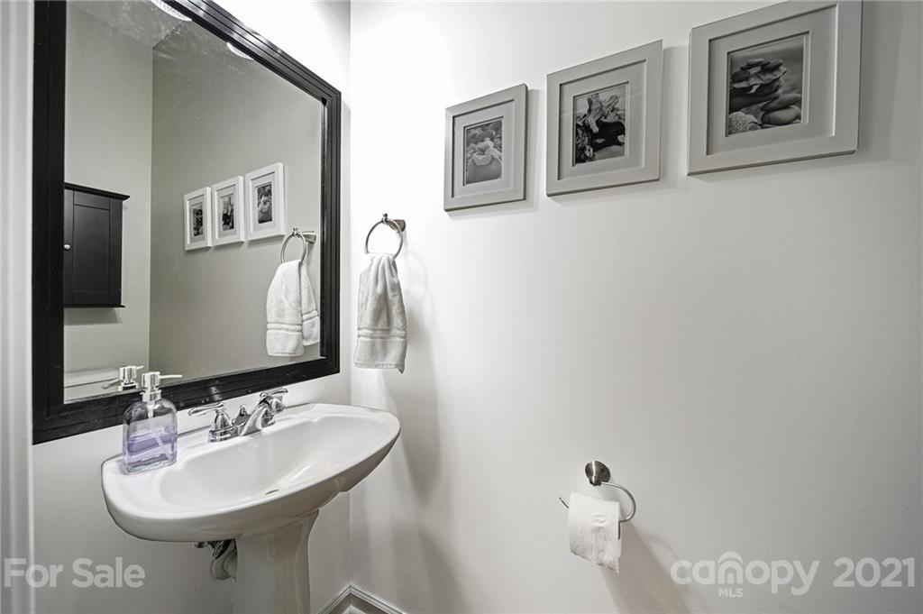 436 River Banks Road Matthews, NC 28105 - Photo 19 of 47 Gallery Image 19